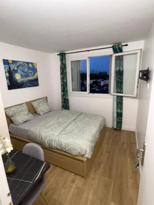 Magnifique De 4 8 Personnes Max A 20 Minutes De Paris Apartment *